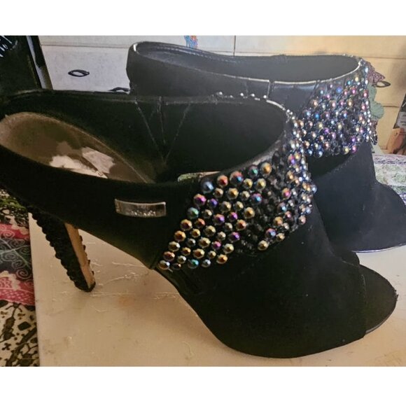 Calvin Klein Heeled Slides - Picture 10 of 15